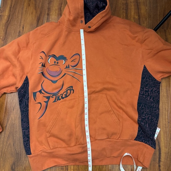 Disneyland Vintage Tigger Jacket Hoodie Size XL - Picture 9 of 9